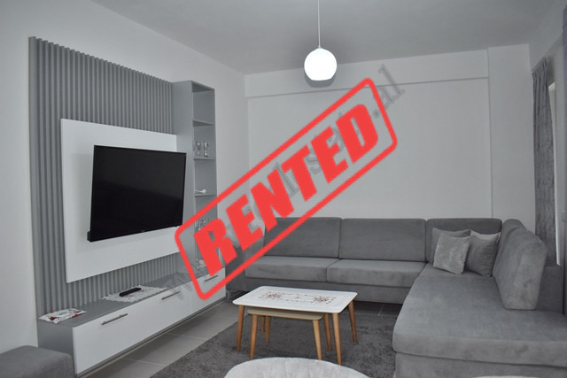 Apartament 1+1 me qira ne rrugen Hamdi Garunja prane Hotel Radisson, ne zonen e Liqenit te Thate ne 